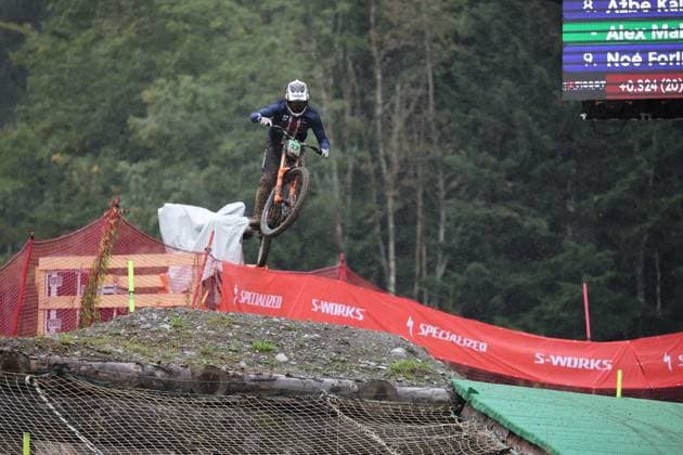 05 09 2025, ChampÃ ry, ChampÃ ry 2025 UCI Mountain Bike World Championships, Alex Mallen (USA) during the Junior Men s Downhill qualification ChampÃ ry Grand Paradis Valais Switzerland Copyright: xJustPictures.ch FrancescoxMinghettix jp-en-FrMi-MNG_3137