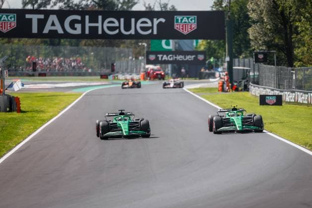 Formula 1 Pirelli Gran Premio d’Italia 2025 Alexis Perrin OVERTAKE MAXPPP - 05 09 2025 27 HULKENBERG Nico (ger), Stake F1 Team KICK Sauber, and 05 BORTOLETO Gabriel (bra), Stake F1 Team KICK Sauber, action at the Formula 1 Pirelli Gran Premio d’Italia 2025, the 16th round of the 2025 FIA Formula 1 World Championship, WM, Weltmeisterschaft at Autodromo Nazionale Monza in Monza, Italy, from 04 to 07 September 2025  Copyright: xOVERTAKE MAXPPPxAlexisxPerrinx OVT202509059272 OVT202509059272