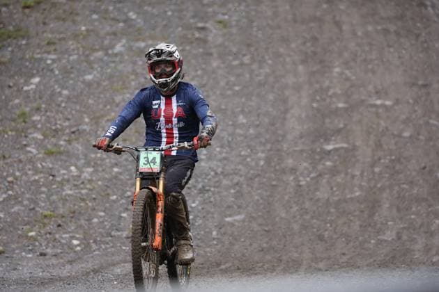 05 09 2025, ChampÃ ry, ChampÃ ry 2025 UCI Mountain Bike World Championships, Cohen Bundy (USA) during the Junior Men s Downhill qualification ChampÃ ry Grand Paradis Valais Switzerland Copyright: xJustPictures.ch FrancescoxMinghettix jp-en-FrMi-MNG_3050
