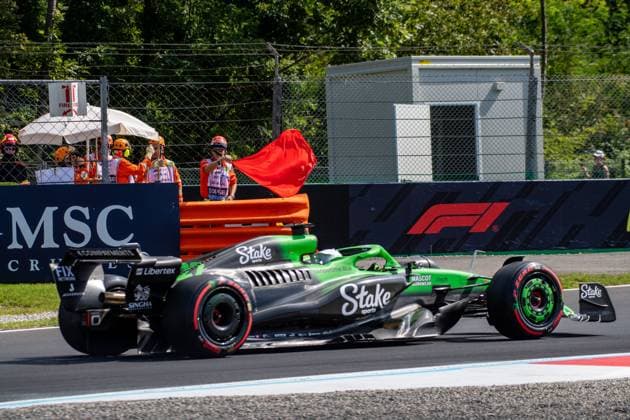 Formel 1 GP Italien Monza, Freitag, 05.09.2025 Nico Hülkenberg 27, Stake F1 Team Kick Sauber Red Flag; Formel 1 GP Italien Monza, Freitag, 05.09.2025 Copyright: xBEAUTIFULxSPORTS Erlhofx