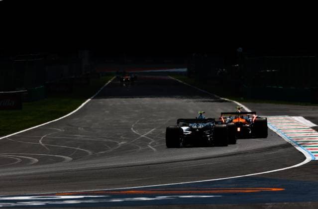 12 Andrea Kimi Antonelli (ITA, Mercedes-AMG Petronas F1 Team), 4 Lando Norris (GBR, McLaren F1 Team), F1 Grand Prix of Italy at Autodromo Nazionale Monza on September 5, 2025 in Monza, Italy. (Photo by HOCH ZWEI) Monza Italy