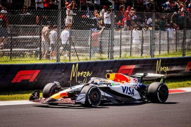 F1 ITALIAN GRAND PRIX FRIDAY Isack Hadjar of France and Visa Cash App Racing Bulls during friday s practice of the F1 Grand Prix of Italy - Formula 1 Pirelli Gran Premio D Italia 2025 at Autodromo Nazionale Monza Circuit on September 05, 2025, in Monza, Italy. Copyright: xx 080A4375