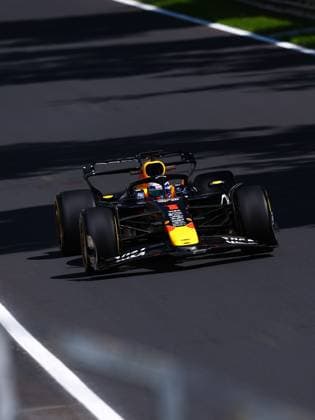 F1 - ITALIAN GRAND PRIX 2025 01 VERSTAPPEN Max (nld), Red Bull Racing RB21, action during the 2025 Formula 1 Pirelli Grand Premio d™Italia, 2025 Italian Grand Prix, 16th round of the 2025 FIA Formula One World Championship, WM, Weltmeisterschaft from September 5 to 7, 2025 on the Autodromo Nazionale Monza, in Monza, Italy - MonzaItaly  Copyright: xEricxAlonsox