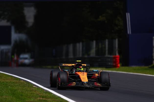 F1 - ITALIAN GRAND PRIX 2025 04 NORRIS Lando (gbr), McLaren F1 Team MCL39, action during the 2025 Formula 1 Pirelli Grand Premio d™Italia, 2025 Italian Grand Prix, 16th round of the 2025 FIA Formula One World Championship, WM, Weltmeisterschaft from September 5 to 7, 2025 on the Autodromo Nazionale Monza, in Monza, Italy - MonzaItaly  Copyright: xEricxAlonsox