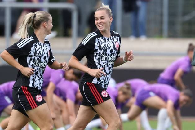 2025.09.05 xJFx Fussball Google Pixel Frauen-Bundesliga Saison 2025 2026 Eintracht Frankfurt - SGS Essen v.l.,Laura Freigang (Eintracht Frankfurt) warm-up, (DFL DFB REGULATIONS PROHIBIT ANY USE OF PHOTOGRAPHS as IMAGE SEQUENCES and or QUASI-VIDEO) Copyright: JoaquimxFerreira
