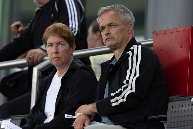 2025.09.05 xJFx Fussball Google Pixel Frauen-Bundesliga Saison 2025 2026 Eintracht Frankfurt - SGS Essen v.l., Christian Wück Bundestrainer der deutschen Frauenfußballnationalmannschaft zu besuch in Frankfurt (DFL DFB REGULATIONS PROHIBIT ANY USE OF PHOTOGRAPHS as IMAGE SEQUENCES and or QUASI-VIDEO) Copyright: JoaquimxFerreira