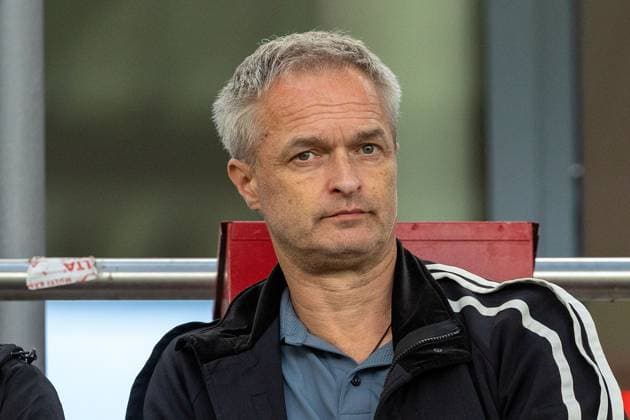 2025.09.05 xJFx Fussball Google Pixel Frauen-Bundesliga Saison 2025 2026 Eintracht Frankfurt - SGS Essen v.l., Christian Wück Bundestrainer der deutschen Frauenfußballnationalmannschaft zu besuch in Frankfurt (DFL DFB REGULATIONS PROHIBIT ANY USE OF PHOTOGRAPHS as IMAGE SEQUENCES and or QUASI-VIDEO) Copyright: JoaquimxFerreira