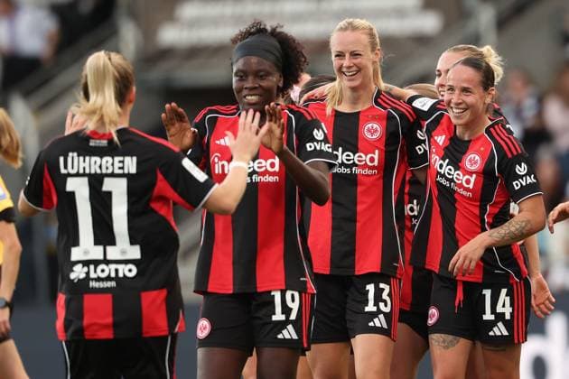 2025.09.05 xJFx Fussball Google Pixel Frauen-Bundesliga Saison 2025 2026 Eintracht Frankfurt - SGS Essen v.l., Nina Lührssen (Eintracht Frankfurt), Nicole Anyomi (Eintracht Frankfurt), Amanda Ilestedt (Eintracht Frankfurt), GÃ raldine Reuteler (Eintracht Frankfurt) Torjubel, Goal celebration, celebrate the goal (DFL DFB REGULATIONS PROHIBIT ANY USE OF PHOTOGRAPHS as IMAGE SEQUENCES and or QUASI-VIDEO) Copyright: JoaquimxFerreira