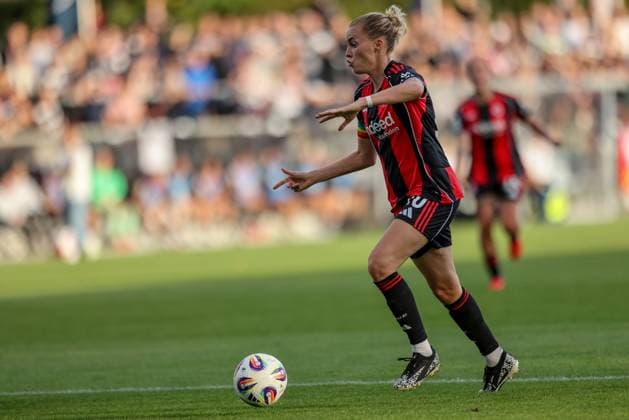 DEU, Frankfurt, Eintracht Frankfurt vs SGS Essen, Google Pixel Frauen Bundesliga DFB, Saison 2526, Stadion am Bretanobad, 1. Spieltag, im Bild: Laura Freigang (Eintracht Frankfurt 10) DFB DFL REGULATIONS PROHIBIT ANY USE OF PHOTOGRAPHS AS IMAGE SEQUENCES AND OR QUASI-VIDEO, 05.09.2025, Copyright: HMBxMedia HendrikxHamelau