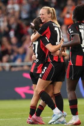 2025.09.05 xJFx Fussball Google Pixel Frauen-Bundesliga Saison 2025 2026 Eintracht Frankfurt - SGS Essen v.l., Ereleta Memeti (Eintracht Frankfurt), Amanda Ilestedt (Eintracht Frankfurt) Torjubel, Goal celebration, celebrate the goal (DFL DFB REGULATIONS PROHIBIT ANY USE OF PHOTOGRAPHS as IMAGE SEQUENCES and or QUASI-VIDEO) Copyright: JoaquimxFerreira
