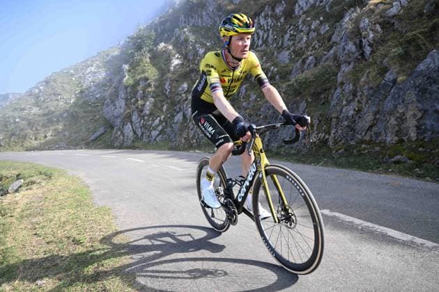 05-09-2025 Vuelta A Espana; Tappa 13 Cabezon De La Sal - Alto De L angliru; 2025, Visma - Lease A Bike; Van Baarle, Dylan; Alto De L angliru; 