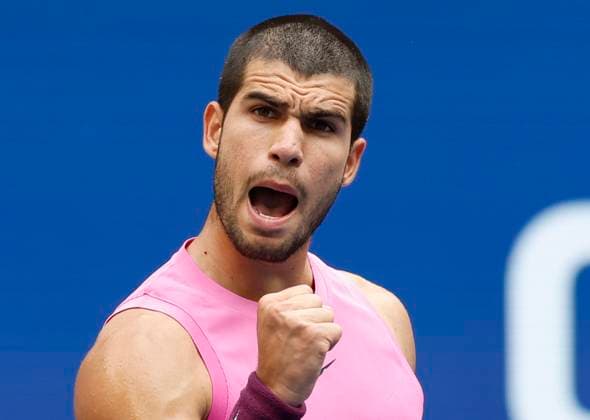 Carlos Alcaraz of Spain celebrates after winning a 2nd set tiebreak against Novak Djokovic of Serbia in a Men s semifinal match at the 2025 US Open Tennis Championship at the USTA Billie Jean King National Tennis Center in New York City on Friday, September 5, 2025.  NYP20250905920 JOHNxANGELILLO