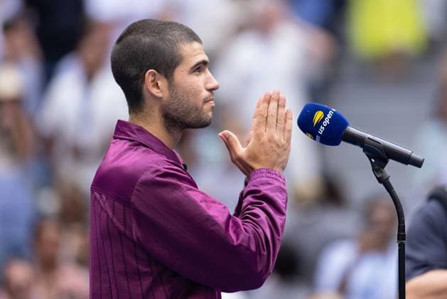 Carlos Alcaraz (ESP) beim on court Interview, US Open Championships 2023, USTA Billie Jean King National Tennis Center, Flushing Meadows, New York, USA . Carlos Alcaraz (ESP) beim on court Interview geht US Open Championships 2023, USTA Billie Jean King National Tennis Center, Flushing Meadows, New York, USA . Copyright: xJuergenxHasenkopfx