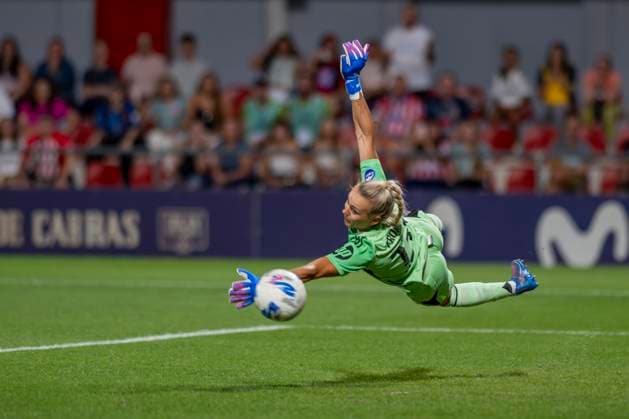 September 6, 2025, Alcala De Henares, Madrid, Spain: MERLE FROHMS of Real Madrid Femenino CF during the match belonging to La LigaF season 25 26 soccer Ã¢â‚¬oeATLETICO DE MADRID FEM - REAL MADRID FEMÃ¢â‚¬Â held on September 05, 2025, at the Centro deportivo Alcala de Henares, Madrid, Spain. Alcala De Henares Spain - ZUMAc312 20250906_zsp_c312_088 Copyright: xOscarxManuelxSanchezx