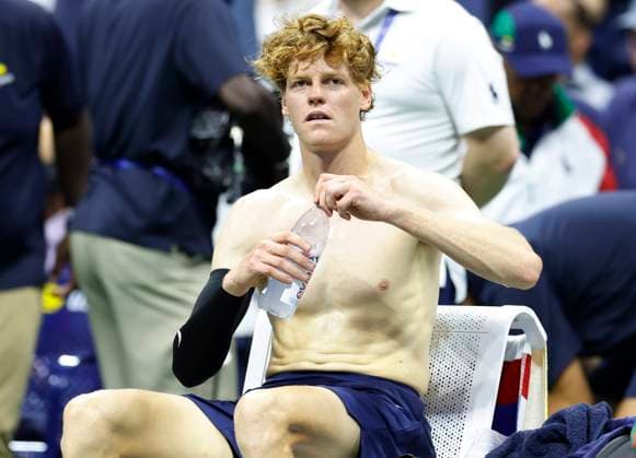 Jannik Sinner of Italy takes a break between sets as he plays Felix Auger-Aliassime of Canada in a Men s semifinal match at the 2025 US Open Tennis Championship at the USTA Billie Jean King National Tennis Center in New York City on Friday, September 5, 2025.  NYP20250905810 JOHNxANGELILLO