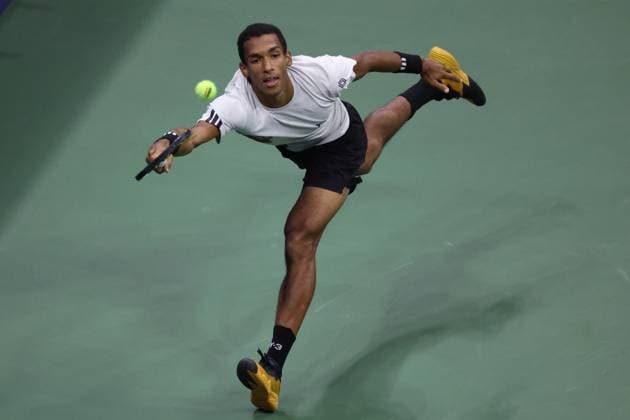 September 5, 2025, New York City, New York, United States: FELIX AUGER-ALIASSIME of Canada during the match against J. Sinner of Italy in the semifinal of US Open 2025 at the USTA Billie Jean King National Tennis Center. Queens, New York City. New York City United States - ZUMAc278 20250905_zsp_c278_042 Copyright: xMarcinxCholewinskix