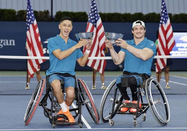 Tennis: U.S. Open Tokito Oda (L) of Japan and Gustavo Fernandez of Argentina pose with the victors trophies after winning the men s wheelchair doubles title at the U.S. Open tennis tournament in New York on Sept. 5, 2025.  A14AA0004824553P