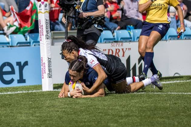 Rhona Lloyd (Wing ? Scotland and Sale Sharks) dots down for a try in the corner during the match between Canada and Scotland in the Women s Rugby World Cup 2025 (Match 17) at Sandy Park, England on Saturday 6th September 2025. Copyright: xClairexJeffreyx xSPPx Sportspressphoto_SPR20875
