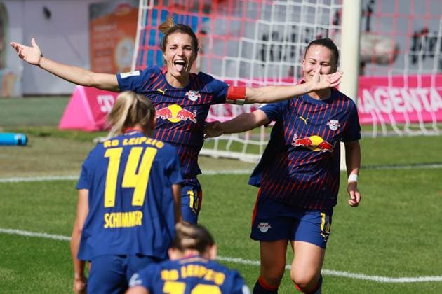1.FC Köln vs. RB Leipzig, Fussball Frauen, 1. Bundesliga, Jubel nach dem Tor zum 2:0 für Leipzig durch Sandra Starke (Leipzig), Bild: , 06.09.25