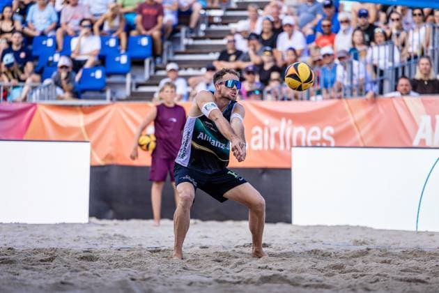 Beachvolleyball I Deutsche Meisterschaften 2025 I Timmendorfer Strand I Tag 3 I 06.09.2025 Abwehr Jonas Sagstetter (Eintracht Spontent) Timmendorfer Strand Schleswig-Holstein Deutschland Copyright: xLobeca JasperxLorenzx