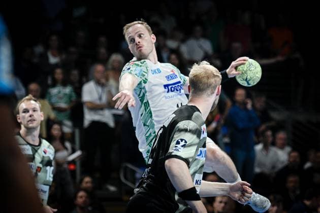 06.09.2025, xlakx, Handball Daikin HBL, Fuechse Berlin - SC Magdeburg v.l. Omar Ingi Magnusson (SC Magdeburg), setzt zum Sprungwurf an Berlin