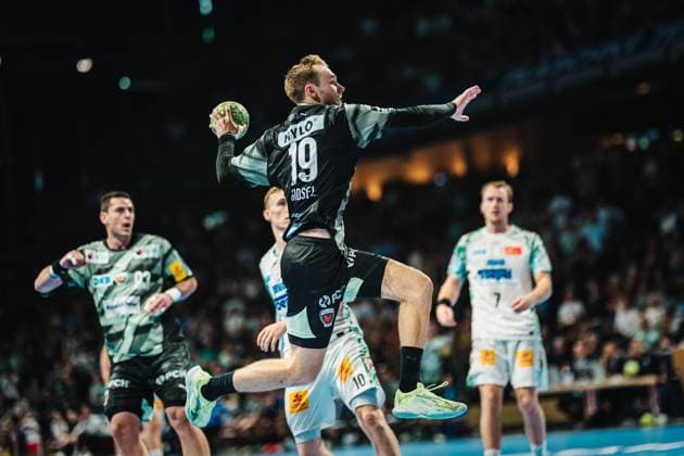 HBL: Füchse Berlin vs. SC Magdeburg, 06.09.25 Mathias Gidsel (Füchse Berlin, 19) wirft aufs Tor; Füchse Berlin vs. SC Magdeburg am 06.09.2025 in der Max-Schmeling-Halle, Berlin Copyright: xBEAUTIFULxSPORTS Tonhäuserx