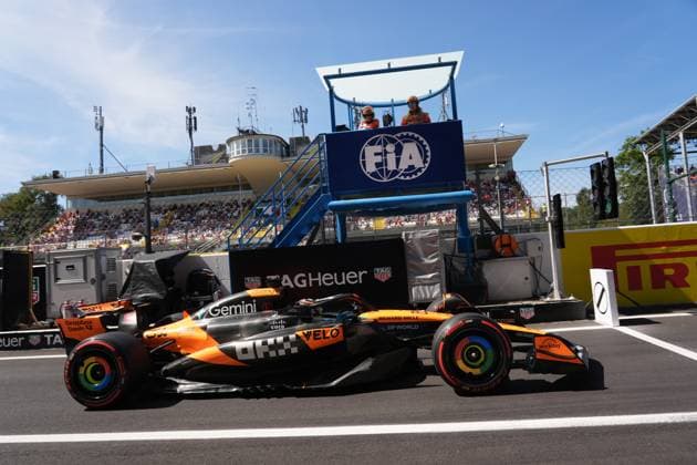 Formula 1 of Italia Australian driver Oscar Piastri of McLaren F1 Team in action during the third practice ahead of the Formula 1 Pirelli Gran Premio d?Italia 2025 at the Autodromo Nazionale di Monza in Monza, Italia, September 06 2025. Monza Italia Copyright: xMatrixxImagesx xHasanxBraticx 
