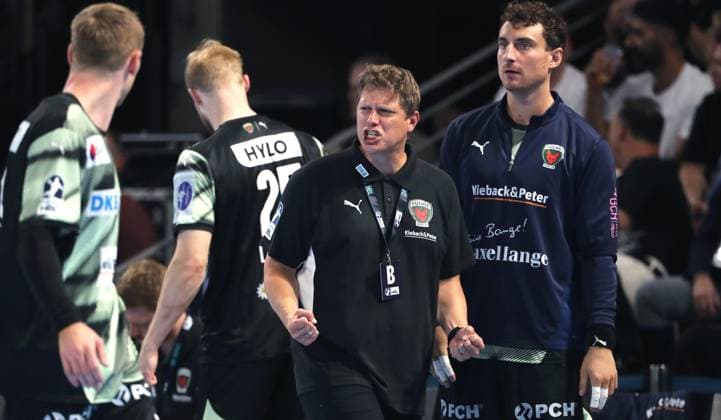 Trainer Nicolej Krickau feuert an Aktion Oberkörper Handball HBL Bundesliga Herren 3. Spieltag Saison 2025 2026 06.09.2025 Füchse Berlin vs SC Magdeburg SCM
