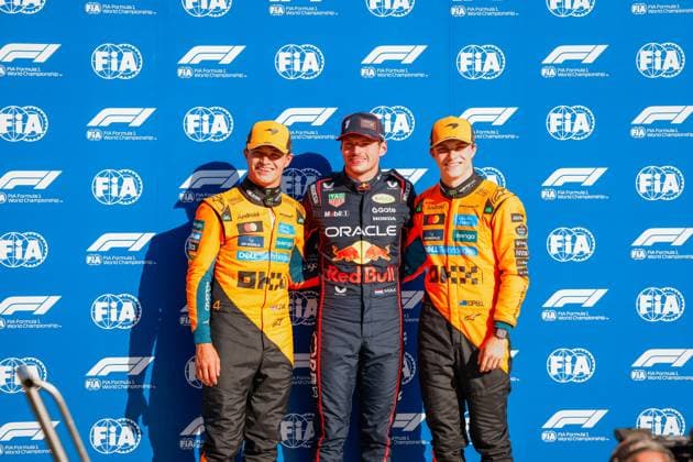 Formula 1 Pirelli Gran Premio d’Italia 2025 Alexis Perrin OVERTAKE MAXPPP - 06 09 2025 04 NORRIS Lando (gbr), McLaren F1 Team, 01 VERSTAPPEN Max (nld), Oracle Red Bull Racing, and 81 PIASTRI Oscar (aus), McLaren F1 Team, portrait after qualifying at the Formula 1 Pirelli Gran Premio d’Italia 2025, the 16th round of the 2025 FIA Formula 1 World Championship, WM, Weltmeisterschaft at Autodromo Nazionale Monza in Monza, Italy, from 04 to 07 September 2025 Copyright: xOVERTAKE MAXPPPxAlexisxPerrinx OVT202509062715 OVT202509062715