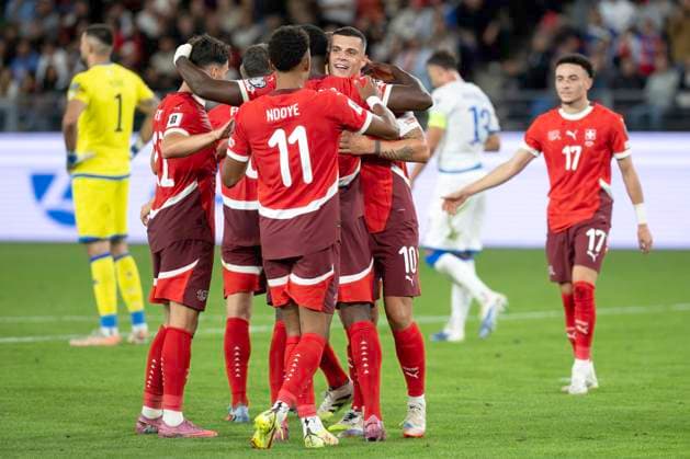 Granit Xhaka, vo. Dan Ndoye, SUI, Jubel, Schweiz - Kosovo, WM Qualifikation, Nationalmannschaft, Fussball, 05.09.2025 *** Granit Xhaka, vo Dan Ndoye, SUI, cheers, Switzerland Kosovo, World Cup qualification, national team, football, 05 09 2025 