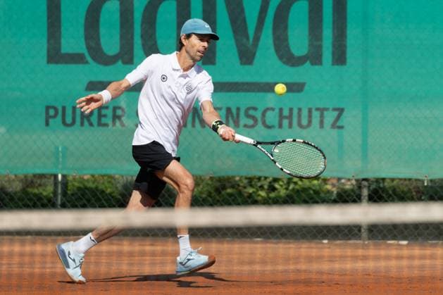 TC Bad Vilbel - Kölner KHT SW, DM-Halbfinale Francisco Clavet, die Nummer 1 des Kölner KHT SW. Deutsche Vereinsmeisterschaft Herren 55 am 6. und 7. September 2025 in Bad Vilbel. Halbfinalspiel zwischen dem TC Bad Vilbel und dem Kölner KHT SW., Bad Vilbel Hessen Deutschland