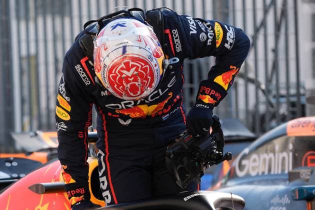 F1 Grand Prix of Italy MONZA, ITALY - SEPTEMBER 06: Red Bull Racing s Dutch driver Max Verstappen celebrates his pole position after the qualifying session ahead of the Italian Formula One Grand Prix ahead of the F1 Grand Prix of Italy at Autodromo Nazionale Monza on September 06, 2025 in Monza, Italy. Pier Marco Tacca Anadolu Monza Italy. Editorial use only. Please get in touch for any other usage.  Copyright: x2025xAnadoluxPierxMarcoxTaccax