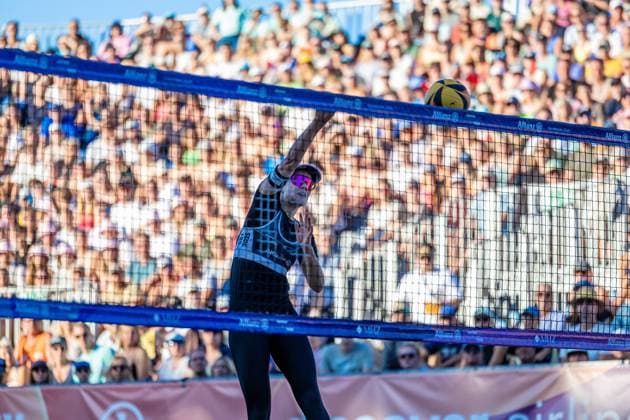 Beachvolleyball I Deutsche Meisterschaften 2025 I Timmendorfer Strand I Tag 3 I 06.09.2025 Angriff Cinja Tillmann (Eintracht Spontent) Timmendorfer Strand Schleswig-Holstein Deutschland Copyright: xLobeca JasperxLorenzx