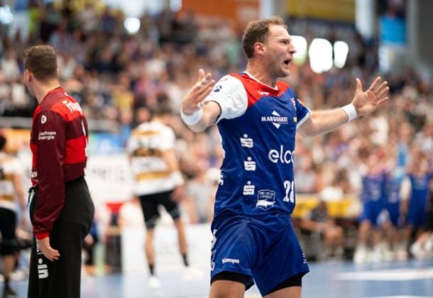 Tobias Heinzlemann (HBW Balingen Weilstetten, 28), am Kreis, feiert sein Tor, HBW Balingen Weilstetten vs. HC Elbflorenz Dresden, Handball, 2. Bundesliga, 2. Spieltag, Saison 2025 2026, 06.09.2025 Eibner-Pressefoto Andreas Ulmer HBW Balingen Weilstetten vs. HC Elbflorenz Dresden, Handball, 2. Bundesliga, 2. Spieltag, Saison 2025 2026, 06.09.2025 Balingen Copyright: xEibner-Pressefoto AndreasxUlmerx EP_AUR