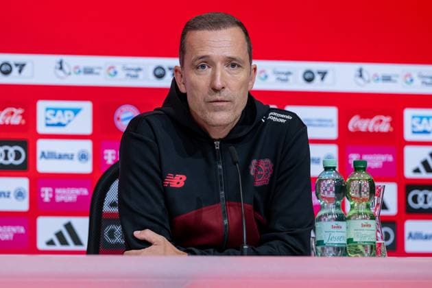 Roberto Paetzold (Chef-Trainer, Bayer 04 Leverkusen) bei der Pressekonferenz nach dem Spiel FC Bayern Muenchen Frauen vs. Bayer 04 Leverkusen, Fussball, Google Pixel Frauen-Bundesliga, 1. Spieltag, Saison 2025 2026, 06.09.2025. (DFL DFB REGULATIONS PROHIBIT ANY USE OF PHOTOGRAPHS as IMAGE SEQUENCES and or QUASI-VIDEO). FC Bayern Muenchen Frauen vs. Bayer 04 Leverkusen, Fussball, Google Pixel Frauen-Bundesliga, 1. Spieltag, Saison 2025 2026, 06.09.2025. Muenchen Copyright: xEibner-Pressefoto HeikexFeinerx EP_HFR