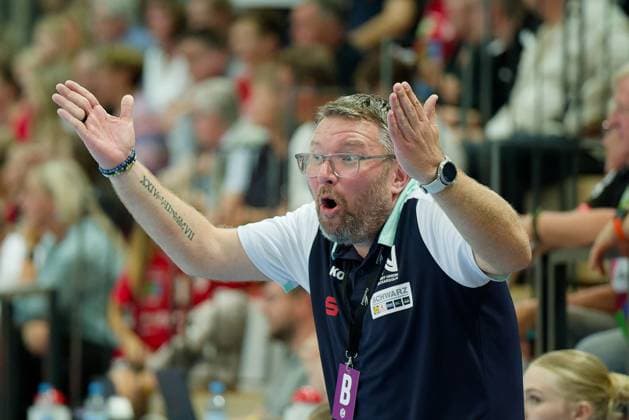 Trainer Thomas Zeitz (Neckarsulm), SV Union Halle-Neustadt vs. Union Neckarsulm, Handball Bundesliga Frauen, Saison 2025 26, 2. Spieltag, 06.09.2025 Halle SWH Arena Sachsen-Anhalt Deutschland