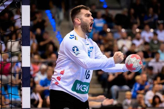 Stuttgart, Handball Bundesliga: HBL - 25 26 - TVB Stuttgart - Bergischer HC Torhueter Miljan Vujovic (Stuttgart) Jubel Freude Emotion Stuttgart Porsche Arena Baden-Württemberg Deutschland