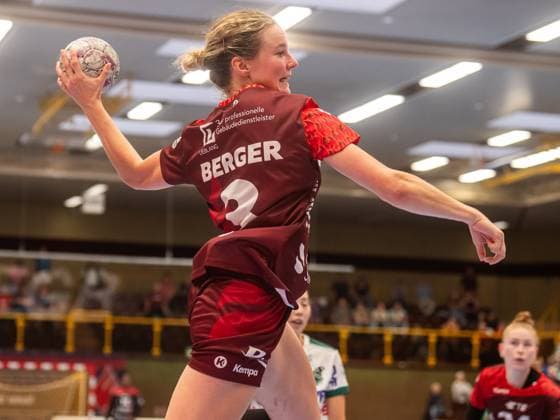Amelie Berger (HSG Bensheim Auerbach, 03) von aussen, HSG Bensheim Auerbach vs. Frisch Auf Goeppingen, Handball, 1. Bundesliga, Spielzeit 2025 2026, 06.09.2025 HSG Bensheim Auerbach vs. Frisch Auf Goeppingen, Handball, 1. Bundesliga, Spielzeit 2025 2026, 06.09.2025 Bensheim Copyright: xMichaelxSchmidt Eibner-Pressefotx EP_MST