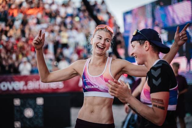 Beachvolleyball Frauen Deutsche Meisterschaften 2025 Timmendorfer Strand 06.09.2025 v.l. Nele Barber und Melanie Gernert Timmendorfer Strand Ahmann-Hager-Arena Schleswig-Holstein Deutschland