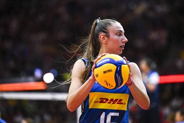 Italy v Brazil - FIVB Women’s World Volleyball Championship BANGKOK, THAILAND - SEPTEMBER 06: Stella Nervini (16) of Italy in action during the FIVB Women’s Volleyball World Championship, WM, Weltmeisterschaft semi-final match between Italy and Brazil at Huamark Indoor Stadium in Bangkok, Thailand, on September 06, 2025. Mustafa Hatipoglu Anadolu Bangkok Thailand. Editorial use only. Please get in touch for any other usage.  Copyright: x2025xAnadoluxMustafaxHatipoglux