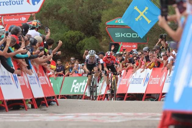 06-09-2025 Vuelta A Espana; Tappa 14 Aviles - La Farrapona; 2025, Uae Team Emirates - Xrg; 2025, Visma - Lease A Bike; Almeida, Joao; Vingegaard, Jonas; La Farrapona; 