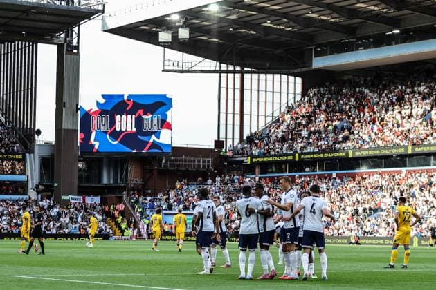 Celebration after own goal from Noni Madueke (21 England) effort during the 2026 FIFA World Cup, WM, Weltmeisterschaft, Fussball Qualifier game between England and Andorra at Villa Park in Birmingham, England Copyright: xNataliexMincher SPPx Sportspressphoto_SPR21280