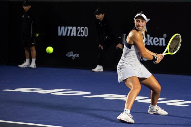 WTA, Tennis Damen 250 SP OPEN SaO PAULO, SP - 06.09.2025: WTA 250 SP OPEN - Marking the return of the professional women& 39;s tennis circuit to the capital of Sao Paulo after 25 years, the SP Open, WTA 250 of Sao Paulo, takes place from September 6th to 14th at Parque Villa Lobos. In the photo, Brazilian Pietra Rivoli in a match against Italian Miriana Tona, valid for the tournament& 39;s qualifying and held late afternoon this Saturday (06). (Photo: Rodilei Morais Fotoarena) x2801135x  RodileixMorais