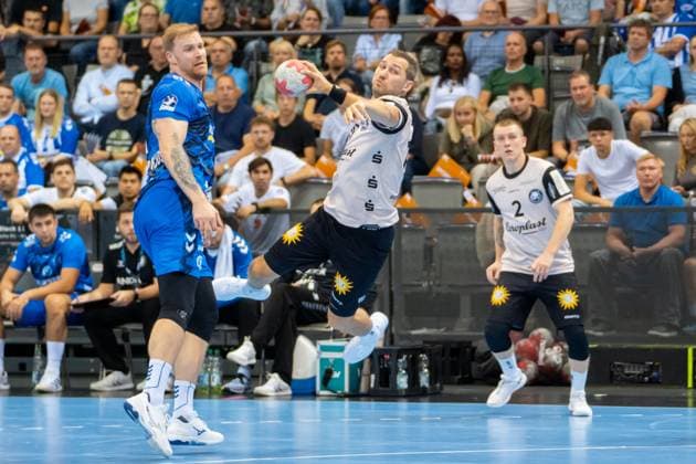 Handball I Herren I Saison 2025-2026 I Bundesliga I 3. Spieltag I TVB Stuttgart - Bergischer HC I 06.09.2025 Tomas Babak (19, Bergischer HC) im Wurf Stuttgart Porsche Arena Baden-Württemberg Deutschland Copyright: xLobeca MaxxPetershansx