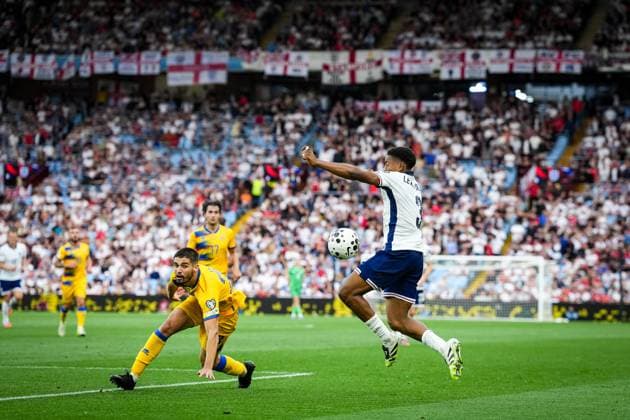 Defender Miles Lewis-Skelly of Arsenal (3) playing for the England national team, Nationalteam (right) during the Group K World Cup Qualifier match between England and Andorra at Villa Park, Birmingham, England on 6 September 2025.  Copyright: xDavidxHornx PMI-6989-0157