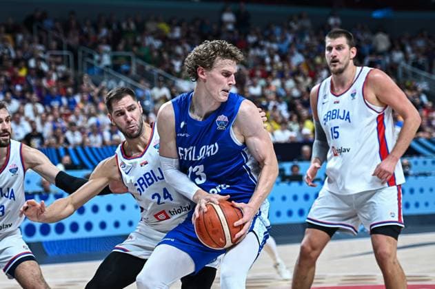 September 6, 2025, Riga, Riga, Latvia: 23 LAURI MARKKANEN of Finland competes with 24 STEFAN JOVIC of Serbia during the FIBA EuroBasket 2025, round of 16 match between Serbia and Finland at Xiaomi Arena on September 6, 2025, in Riga, Finland. Riga Latvia - ZUMAk160 20250906_zip_k160_083 Copyright: xStefanosxKyriazisx