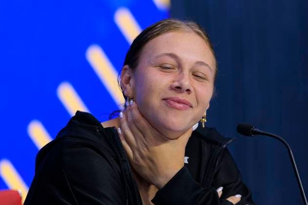 September 6, 2025, Flushing Meadows, New York, USA: Amanda Anisimova attends a press conference, PK, Pressekonferenz after losing her US Open WomenÃ¢â‚¬â ¢s Final match against Aryna Sabalenka on Day 14 of the 2025 US Open at USTA Billie Jean King National Tennis Center on Saturday September 6, 2025 in the Flushing neighborhood of the Queens borough of New York City. JAVIER ROJAS PI Flushing Meadows USA - ZUMAp124 20250906_zaa_p124_071 Copyright: xJavierxRojasx