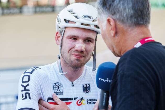 Luca Harter (GER) beim Interview, TV; Drittplatzierter, Bronzemedaille, bronze medal, 06.09.2025, Erfurt (Deutschland), Bahnradsport, Steher und Derny Europameisterschaften 2025