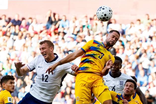 England v Andorra 2026 FIFA World Cup, WM, Weltmeisterschaft, Fussball Qualifier 06 09 2025. England defender Myles Lewis-Skelly (3) heads ball from England defender Dan Burn (12) during the 2026 FIFA World Cup Qualifier match between England and Andorra at Villa Park, Birmingham, England on 6 September 2025. Birmingham Villa Park West Midlands England Editorial use only , Copyright: xManjitxNarotrax PSI-22763-0102