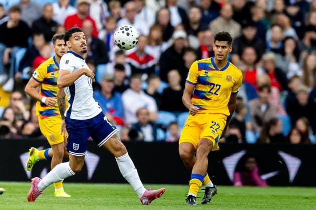 England v Andorra 2026 FIFA World Cup, WM, Weltmeisterschaft, Fussball Qualifier 06 09 2025. Andorra defender Ian Olivera plays a pass during the 2026 FIFA World Cup Qualifier match between England and Andorra at Villa Park, Birmingham, England on 6 September 2025. Birmingham Villa Park West Midlands England Editorial use only , Copyright: xManjitxNarotrax PSI-22763-0219